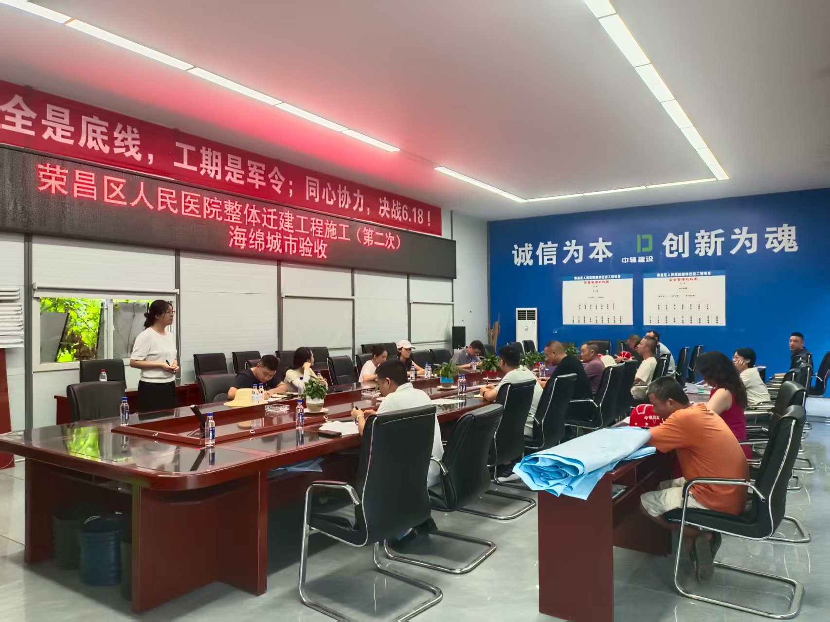 5c83e3bfaa301dd7ab5009cecec33dd.jpg
